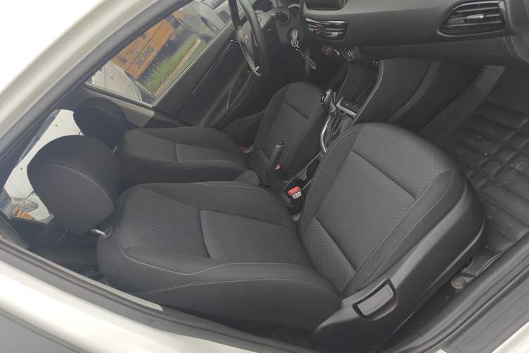 Used Hyundai Celesta 2018 1.6L Automatic GL Enjoyment Edition China VI compliant