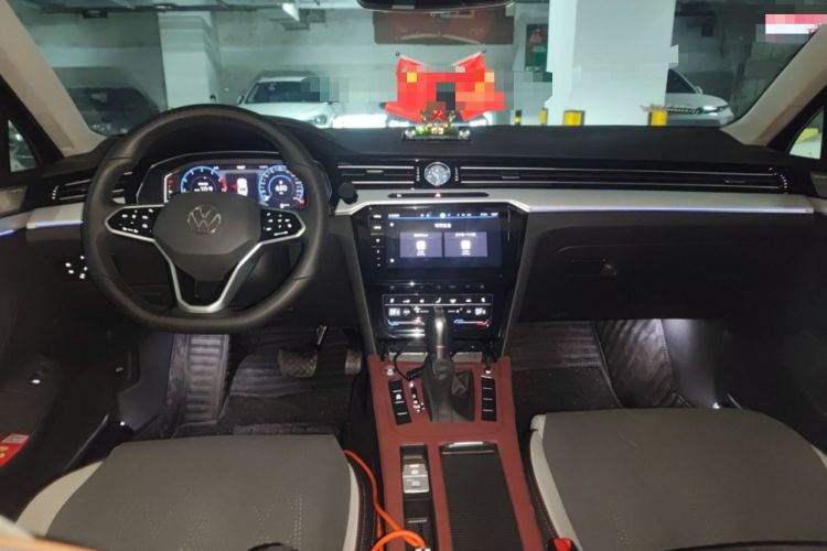 Used Volkswagen Magotan 2025 Revised Version 2 Zhongxiang Edition 330TSI DSG Luxury Trim