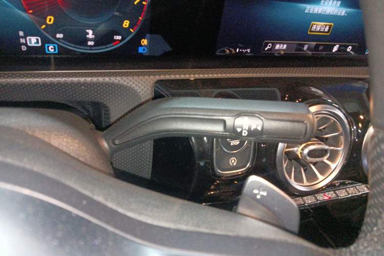Used Mercedes-Benz A-Class 2020 Restyled A 200 L Sport Sedan Fashion Version Gear Lever