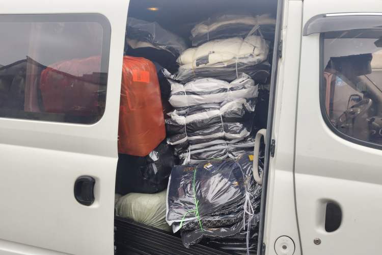 Used SAIC MAXUS Xintu V80 2019 2.5T Classic Edition AMT Aoyuntong Facelifted Long Wheelbase Mid-Height 7-Seater
