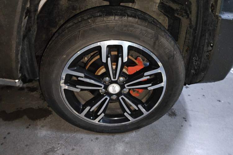 Used BAIC Off-Road BJ20 2018 1.5T CVT Luxury Model Right Front Wheel Hub