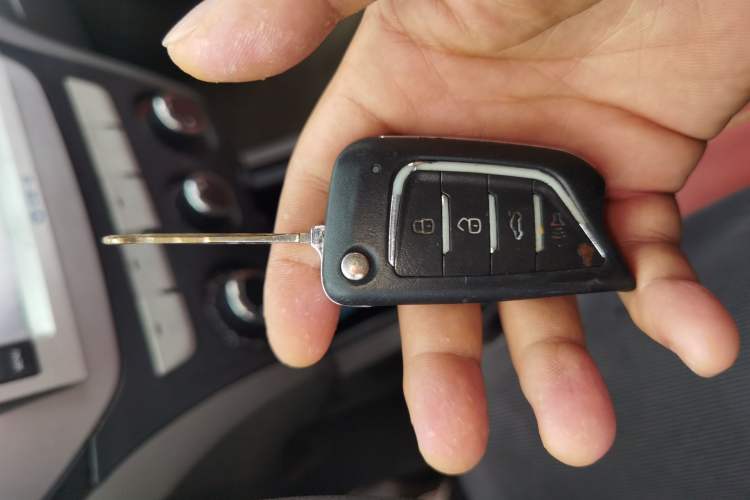 Used FAW Senya S80 2011 1.3L Manual 7-Seater Comfort Version
