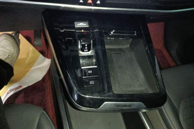 Used Volkswagen Talagon 2024 380TSI All-Wheel Drive Luxury Prestige Pro 7-Seater Gear Lever