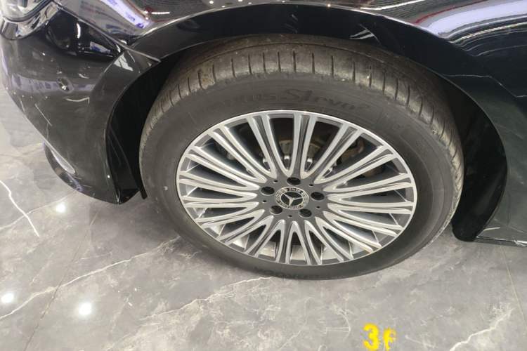 Used Mercedes-Benz E-Class 2023 Updated E 300 L Fashion Edition
