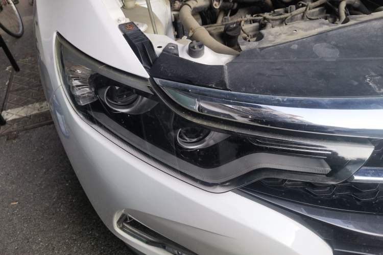 Used Soueast DX7 2018 Prime 1.5T Manual Smart Connect Starry Edition China V Standard