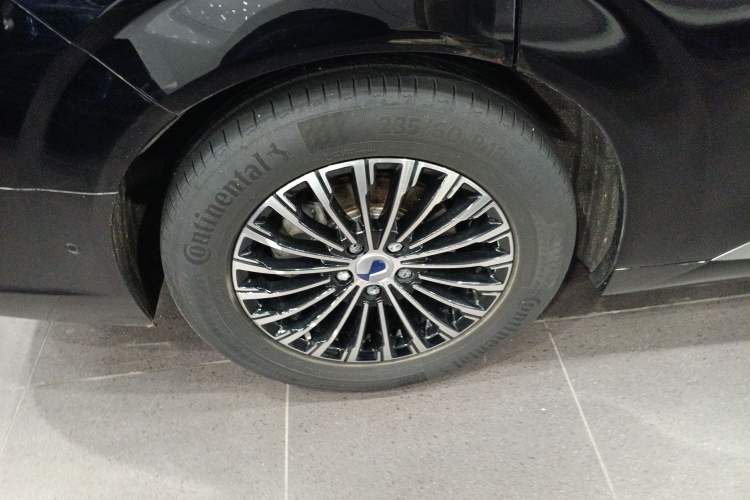 Used Denza D9 2022 DM-i 970 Four-Wheel Drive Flagship Model