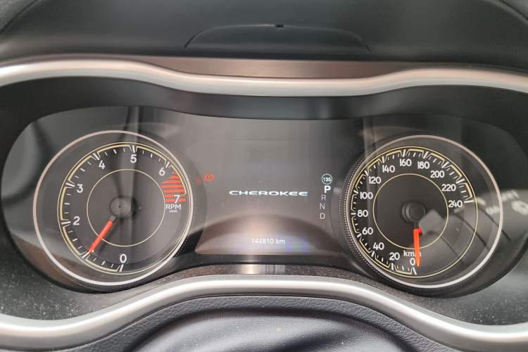 Used Jeep Cherokee 2016 2.4L Superior Edition Instrument Cluster