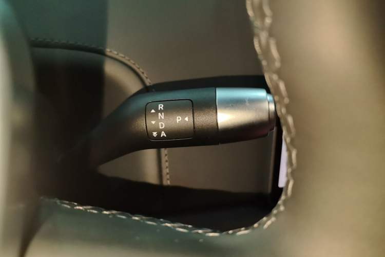 Used Li Auto L6 2025 Pro Smart Refresh Edition Gear Lever