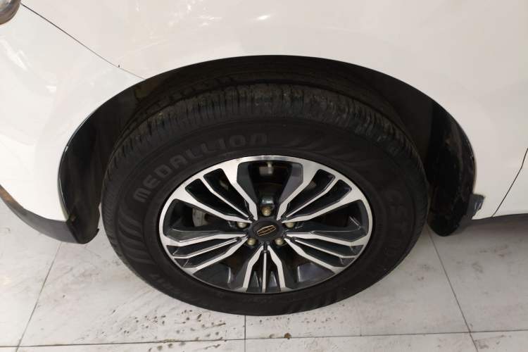 Used Geely Auto Vision X6 2016 1.3T CVT Flagship Model
