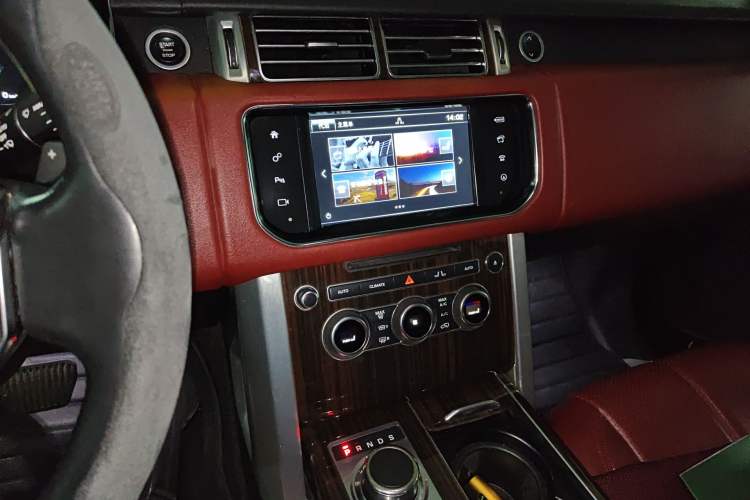 Used Land Rover Range  Audio And AC Panel