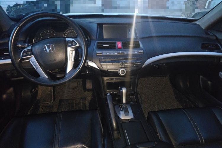 Used Honda Crosstour 2012 2.4L Luxury Edition Center Console