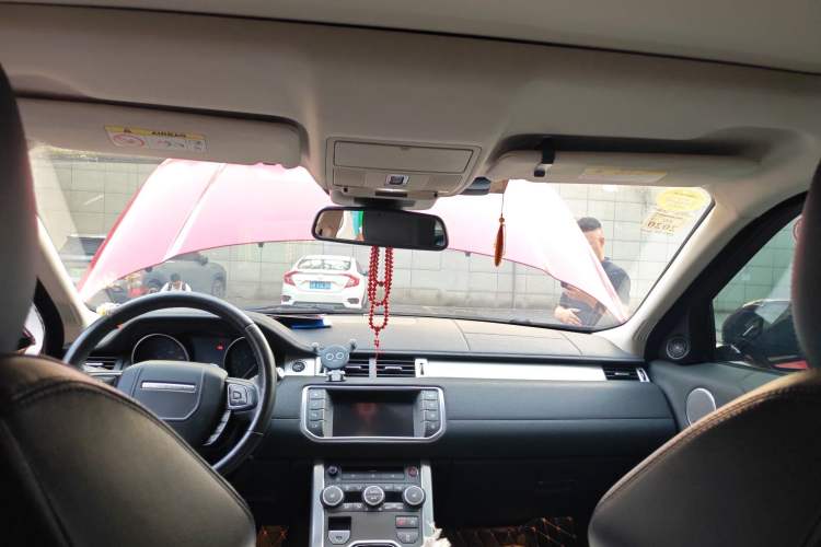 Used Land Rover Range Evoque 2016 2.0T SE Smart Glow Edition
