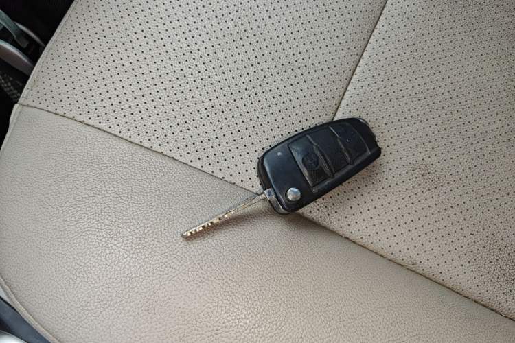 Used Dongfeng Shuaike 2016 1.5L Manual Luxury Model
