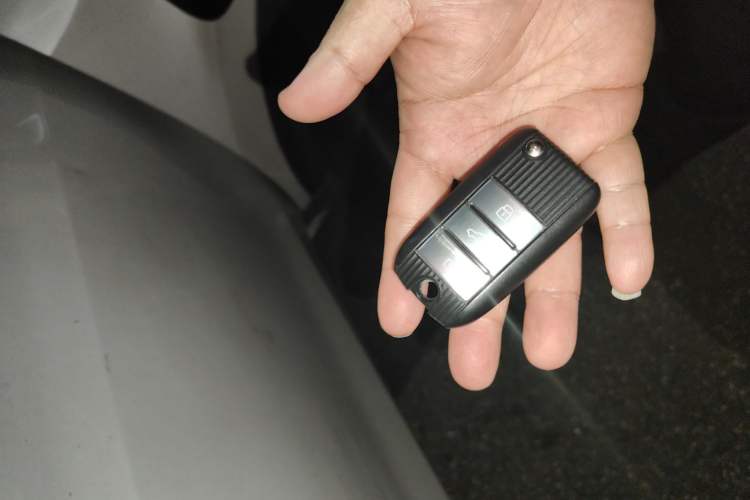 Used Roewe RX5 New Energy 2017 ERX5 EV400 Electric Internet Supreme Edition Vehicle Key