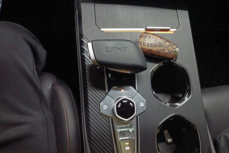 Used Changan UNI-K 2021 2.0T Prestige Edition
