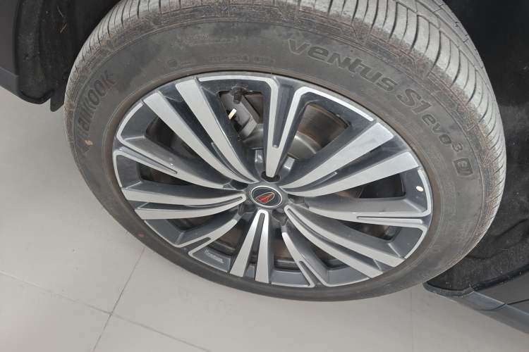 Used Hongqi HS6 PHEV 2026 240 Smart Hybrid Version Left Front Wheel Hub