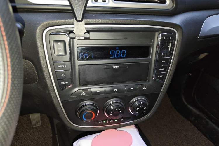 Used FAW Junpai D60 2015 1.5L Manual Standard Edition Audio And AC Panel