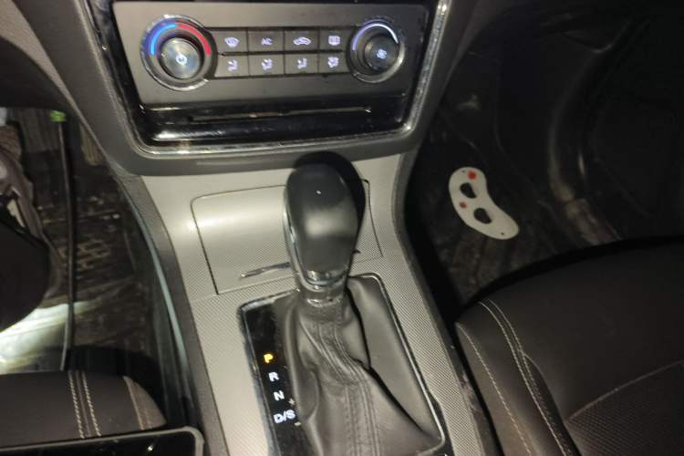 Used Roewe RX5 2018 20T Two-Wheel Drive Automatic Flagship Edition