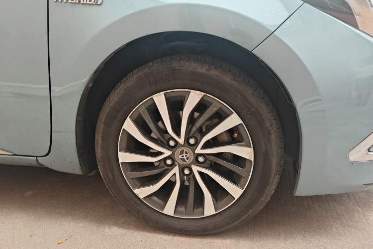 Used Toyota Corolla 2016 Dual-Engine 1.8L E-CVT Leading Edition