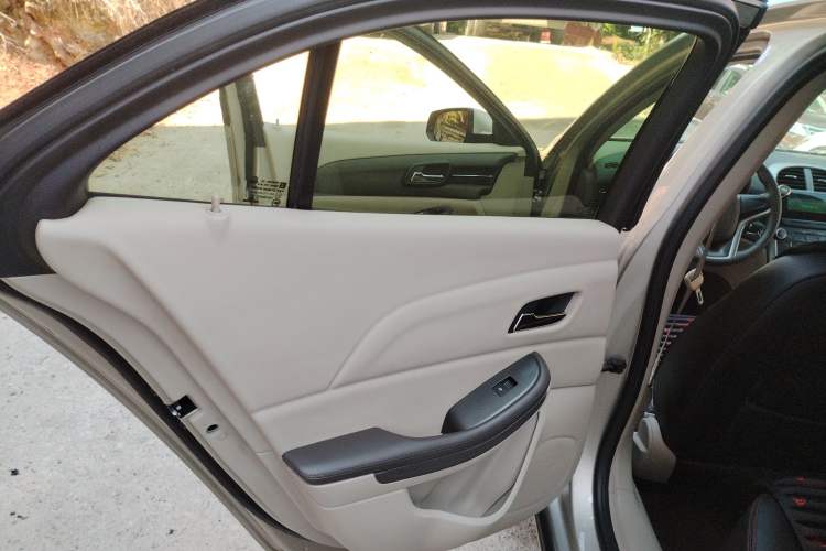 Used Chevrolet Malibu 2014 2.0L Automatic Comfort Edition