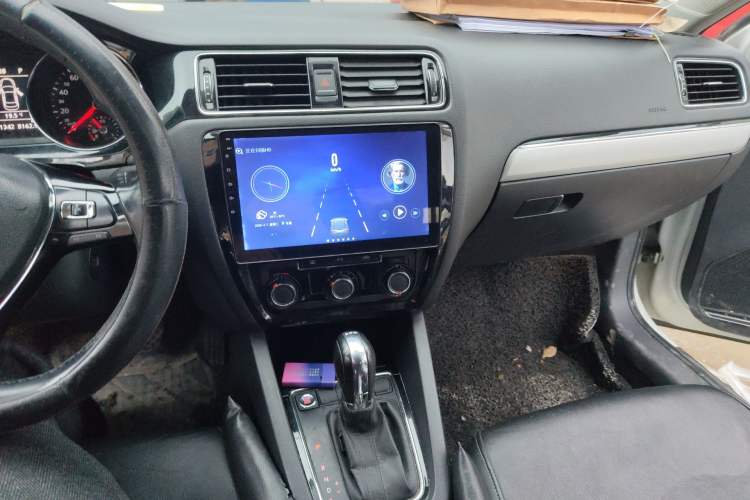 Used Volkswagen Sagitar 2018 280TSI DSG Comfort Model Audio And AC Panel