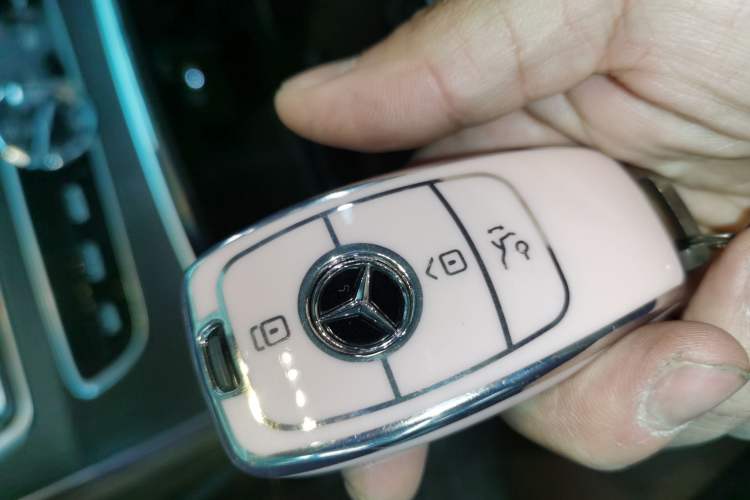 Used Mercedes-Benz E-Class 2020 E 300 L Sporty and Stylish Model