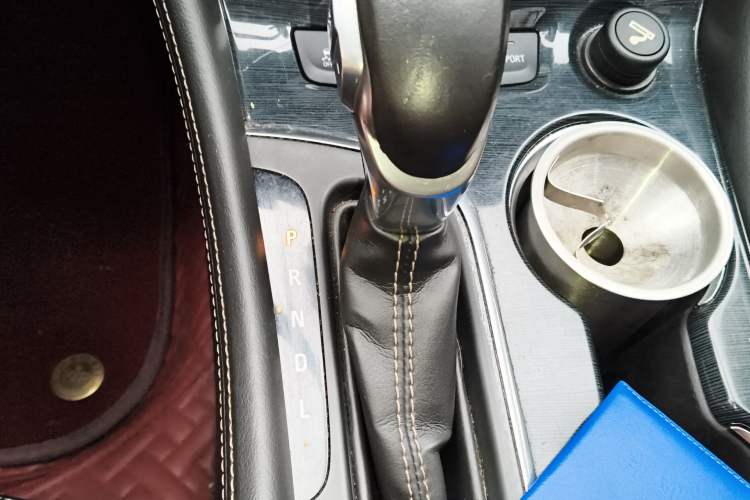 Used Buick Envision 2017 28T Four-Wheel Drive Elite Model Gear Lever