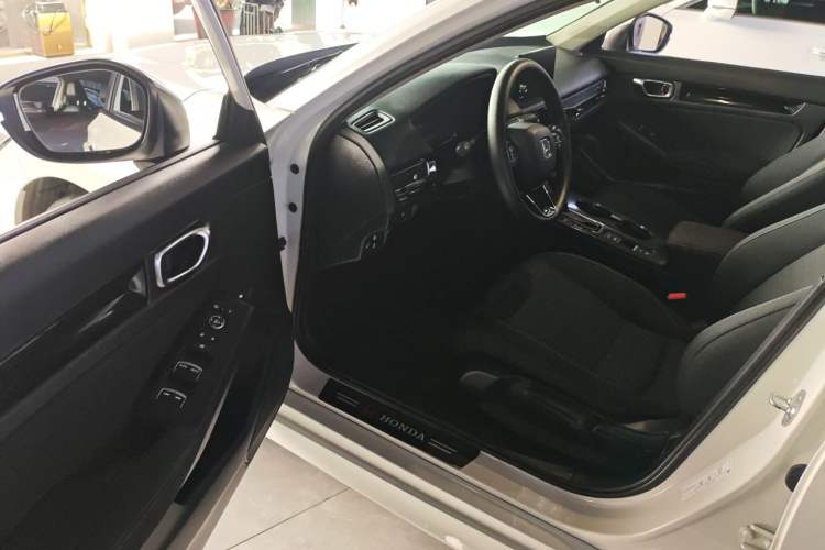 Used Honda Civic 2022 240TURBO CVT Dynamic Edition
