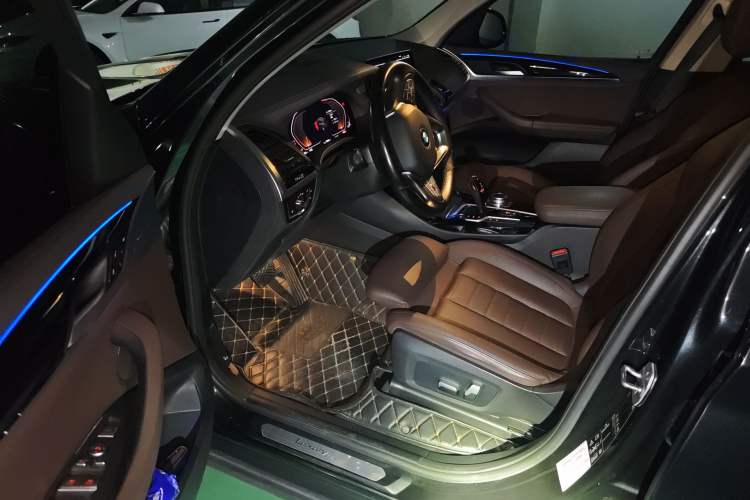 Used BMW X3 2021 Facelift xDrive25i Luxury Package Driver Seat