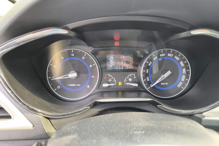 Used Changan Alsvin V7 2015 1.6L Manual Enjoyment Model China V Standard
