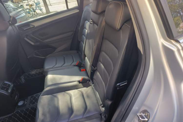 Used Volkswagen Tiguan L 2020 330TSI Automatic Two-Wheel Drive Smart Luxury Edition China VI Standard