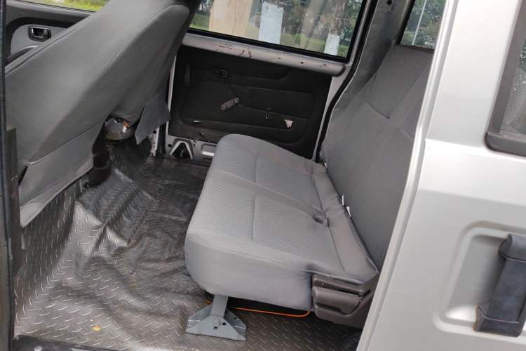 Used Wuling Rongguang EV 2020 Basic Version 7-Seater 300 km Interior 4