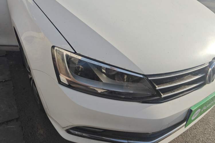 Used Volkswagen Sagitar 2017 1.6L Manual Comfort Model
