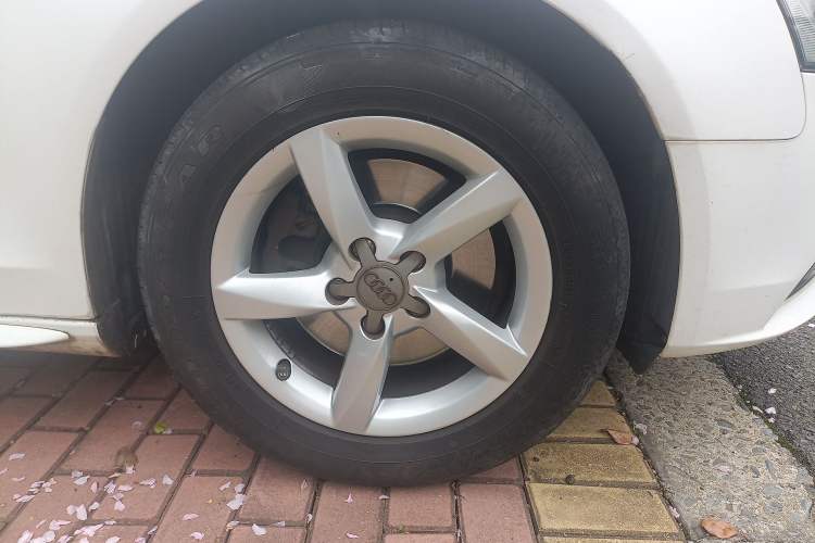 Used Audi A4L 2016 30 TFSI Collector's Edition Automatic Comfort Model
