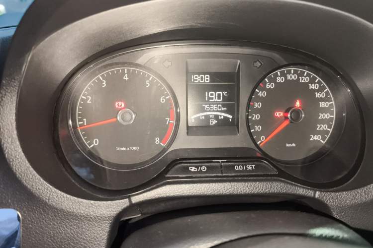 Used Volkswagen Polo 2014 1.4L Manual Fashion Edition