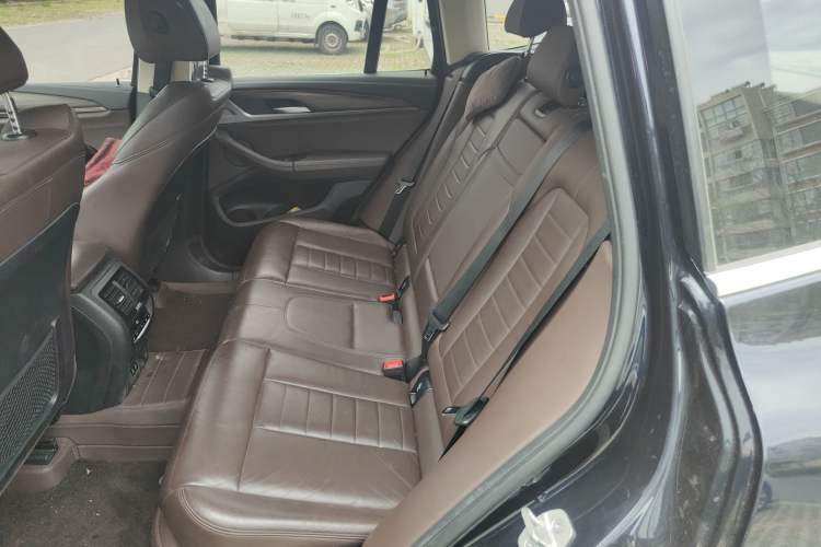 Used BMW X3 2021 xDrive28i M Sport Package Left Rear Seat