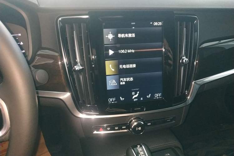 Used Volvo S90 2018 T4 Zhiyuan Edition
