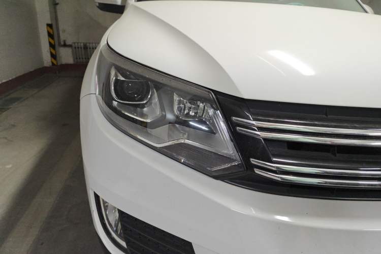 Used Volkswagen Tiguan 2013 1.8TSI Automatic Two-Wheel Drive Luxury Model Right Front Headlight