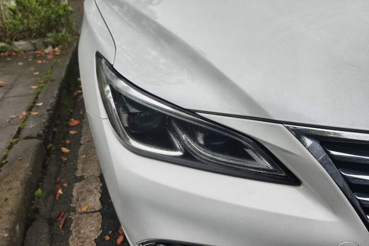 Used CHANGAN Raeton CC 2018 1.5T Automatic Haoya Model Guangmang Edition China V Standard Right Front Headlight