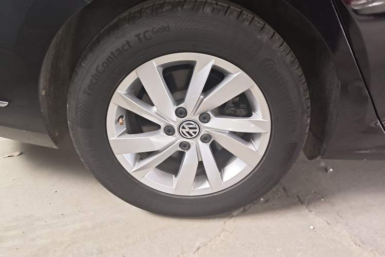 Used Volkswagen Passat 2019 280TSI Business Edition China VI Right Rear Wheel Hub