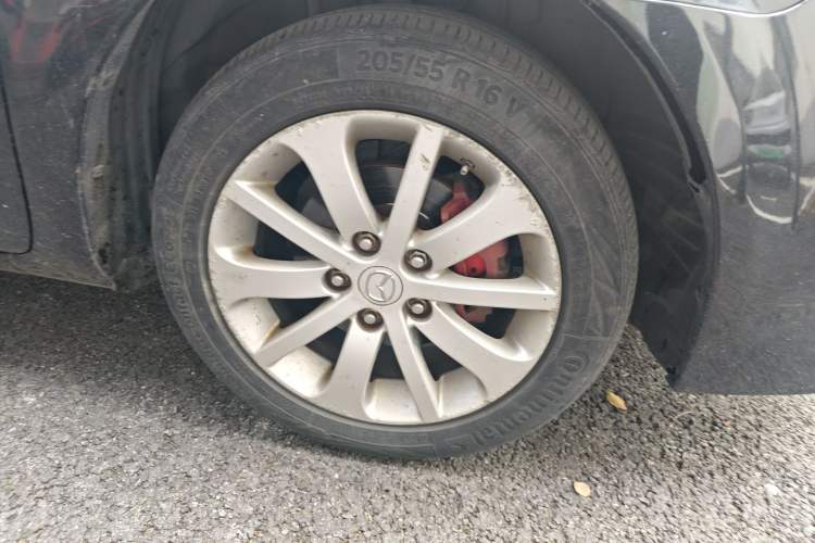 Used Mazda 6 2013 2.0L Automatic Fashion Edition Right Front Wheel Hub