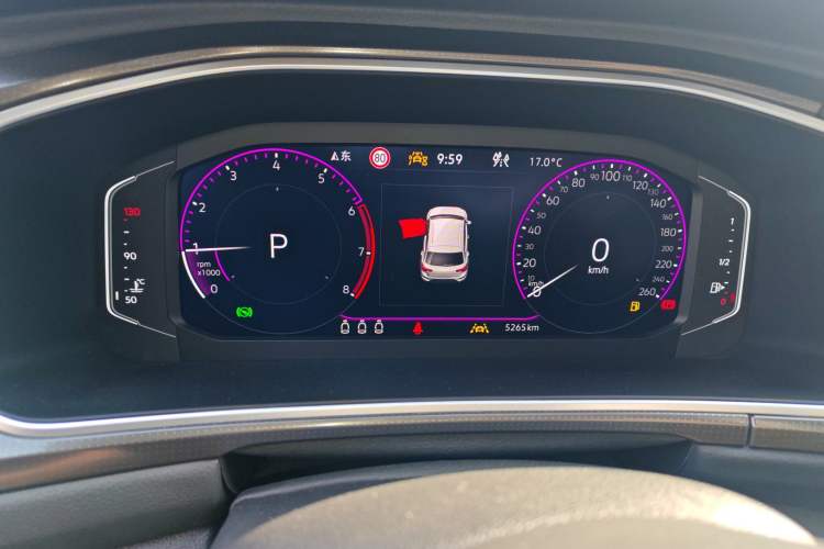 Used Volkswagen T-ROC 2025 300TSI DSG Two-Wheel Drive Chen Guang Edition