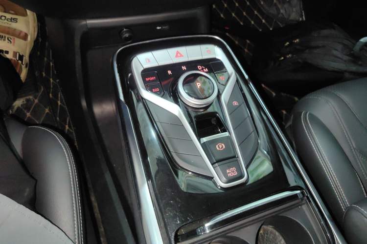 Used SAIC MAXUS G20 2021 PLUS 2.0T Gasoline Automatic Luxury Edition