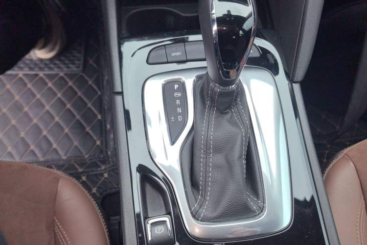 Used Buick Regal 2019 20T Elite Version China VI Standard
