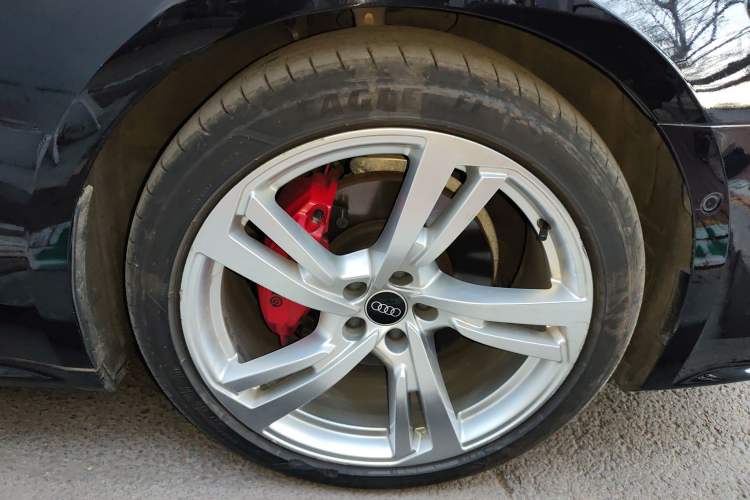 Used Audi A7L 2024 45TFSI quattro S-line Visionary Edition Flow Crystal Package