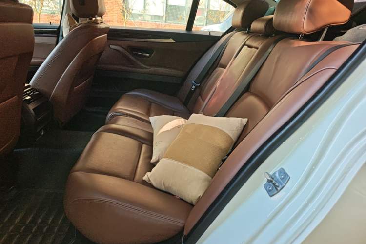 Used BMW 5 Series 2014 525Li Leading Model
