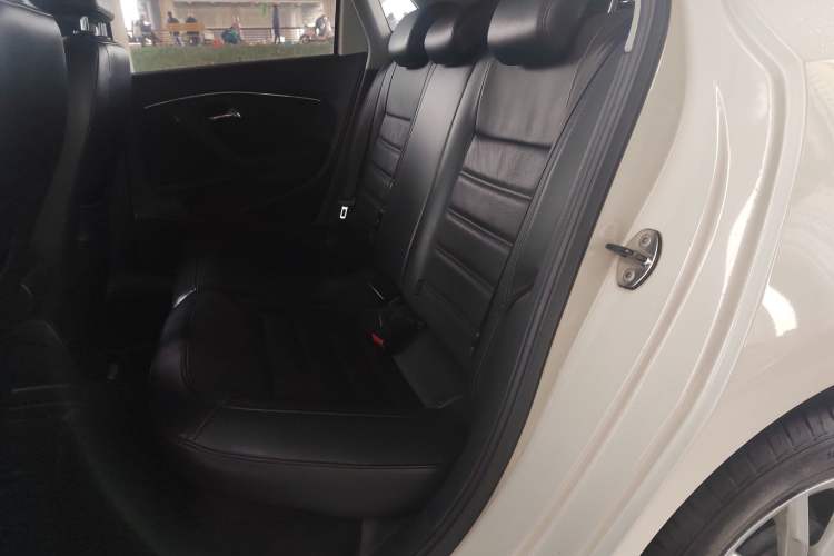 Used Volkswagen Polo 2014 1.6L Automatic Luxury Edition
