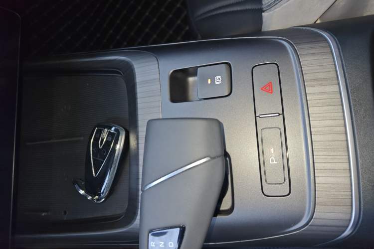 Used CHANGAN Eado DD 2023 Blue Whale NE 1.5T GDI DCT Flagship Model Gear Lever