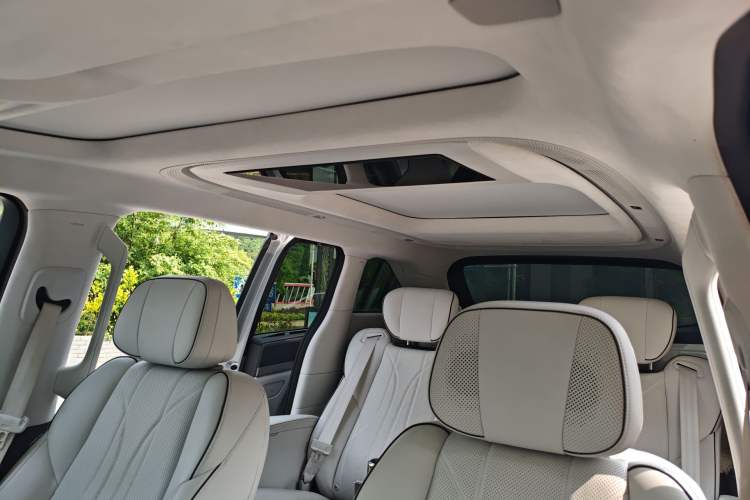 Used XPeng X9 2024 702 Ultra-Long Range Pro Headliner