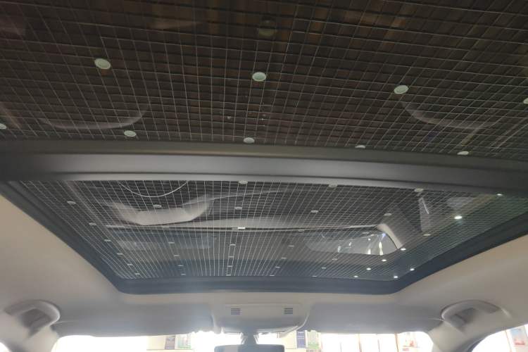 Used Volkswagen Tayron 2020 330TSI Two-Wheel Drive Luxury Smart Connectivity Version